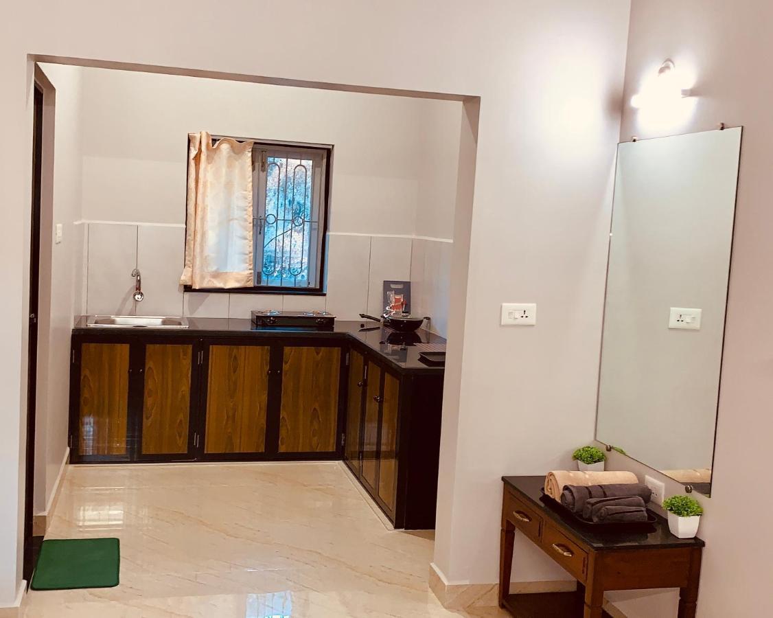 Stan-Inn, North Goa, Vagator, With Strong Wifi,Free Private Parking & Kitchen, Can Cook Where You Stay Kültér fotó